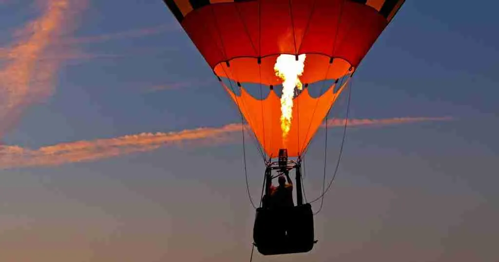 Top 26 Unique Things to do in Phoenix (Best Guide) 4 Hot-Air-Balloon-Ride-1024x538