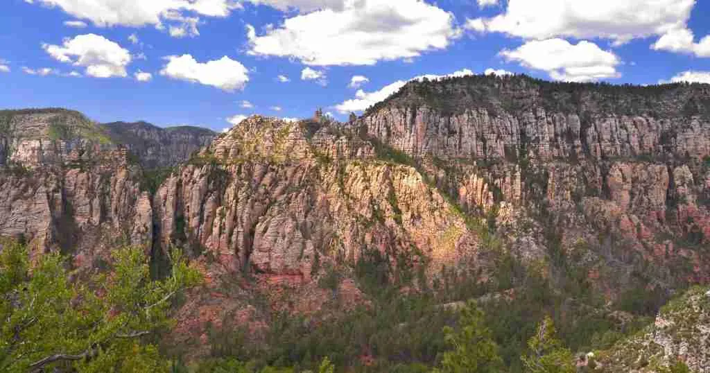Top 7- The Very Best Camping in Arizona (Ultimate List) 5 Oak-Creek-Canyon-1024x538